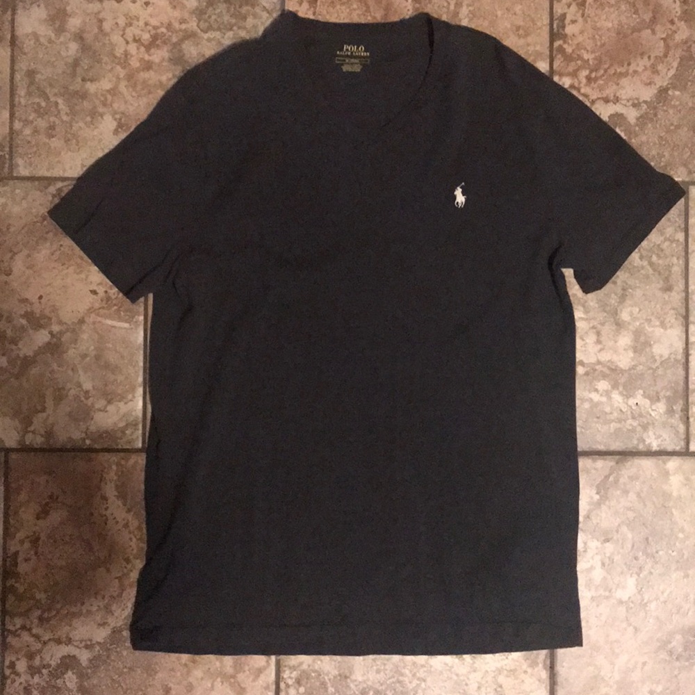 Men’s polo v-neck